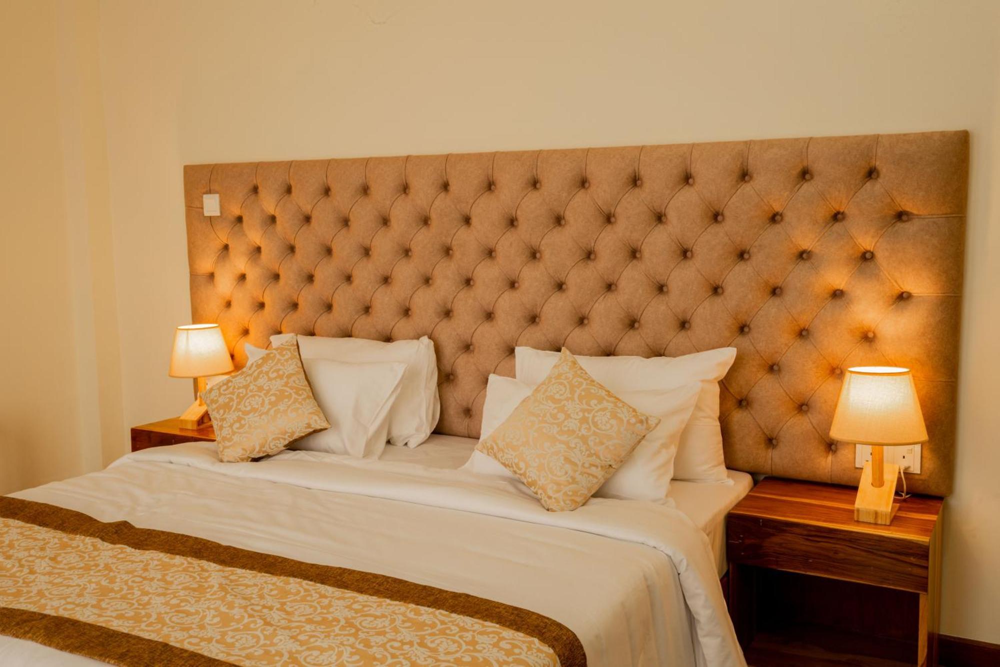 Hotel Manthra Leisure Kandy Exterior foto